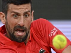 NOVAK POČISTIO MIŠOLIĆA PA GA NAHVALIO: Zbog načina na koji je odigrao večeras zaslužuje da ode dalje NOVAK POČISTIO MIŠOLIĆA PA GA NAHVALIO: Zbog načina na koji je odigrao večeras zaslužuje da ode dalje