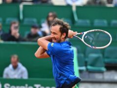 LOŠ DAN ZA RUSE U HOLANDIJI: Medvedev i Hačanov eliminisani u četvrtfinalu turnira u Hertogenbošu LOŠ DAN ZA RUSE U HOLANDIJI: Medvedev i Hačanov eliminisani u četvrtfinalu turnira u Hertogenbošu