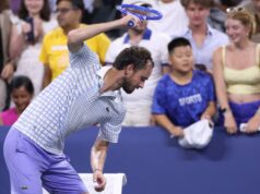 BRUTALNA KAZNA ZA MEDVEDEVA! Rus će morati debelo da plati zbog divljanja na US Openu! BRUTALNA KAZNA ZA MEDVEDEVA! Rus će morati debelo da plati zbog divljanja na US Openu!
