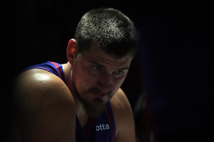 Nikola Jokić na meču Denver - San Antonio