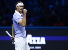 FAVORITI SIGURNI U PARIZU: Zverev i Drejper u osmini finala Rolan Garosa NEMAC SE NAMUČIO, ALI SLAVIO POSLE PREOKRETA: Zverev u osmini finala turnira u Madridu