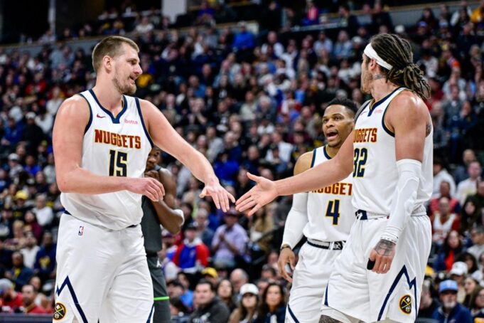 UZIVO-POSLEDNJI-DAN-NBA-LUDNICE-Nikola-Jokic-i-Denver-jure.jpg Meow9bme