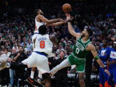 NAJLUĐI PREOKRET U ISTORIJI! Boston imao +16 na osam minuta pre kraja, a onda je usledio šou Niksa u krcatom TD Gardenu! Šampion na kolenima! neRM5ZKJ