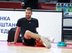 POSLALI SU MU JASNU PORUKU! Navijači Zvezde upali u trans kada je Gudurić izašao na zagrevanje, pogledajte kako su ga dočekali u Areni! beL0Q97e