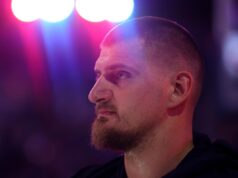 PA, ŠTA JOŠ MORA DA URADI KAKO BI PRIZNALI DA JE NAJBOLJI?! Jokić piše istoriju NBA lige iz noći u noć, ali ni to nije dovoljno! Isplivao podatak za NEVERICU! Nikola Jokić