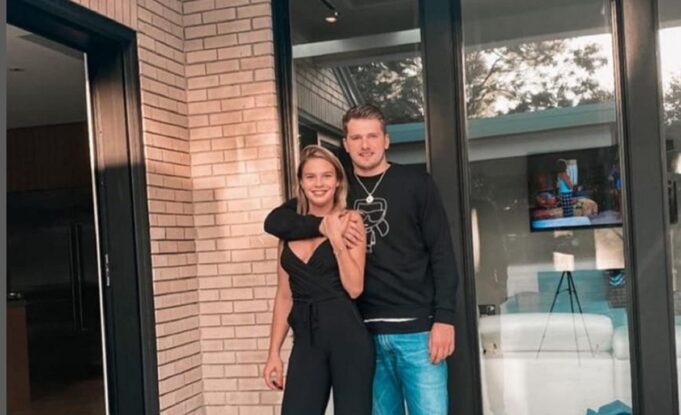 Luka Dončić na meču Los Anđeles Lejkers - Indijana Pejsers