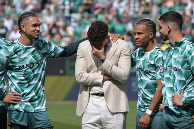 SUZE-NA-RASTANKU-ZVEZDIN-KAPITALAC-PLAKAO-KAO-KISA-Klub-i.jpeg dlvv6wVl