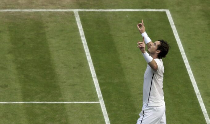 BRITANAC ULAZI U LEGENDU NAJVEĆEG TURNIRA NA SVETU: Marej će dobiti statuu na Vimbldonu