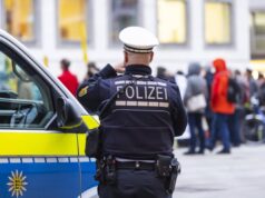 ČAK 59 HULIGANA ZAVRŠILO IZA REŠETAKA! Potpuni haos pred meč Lige šampiona – policija imala pune ruke posla, sprečena je opšta makljaža! OJqw2QL8