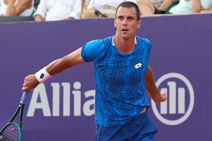 TENISKI TURNIR U SANTJAGU: Đere uz oscilacije do polufinala