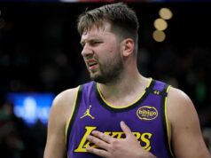NBA KLASIK PRIPAO MOĆNIM SELTIKSIMA! Luka ubacio 34 poena, ali džaba – šampion ima strašniji tandem od Lejkersa! Brutalne partije Tejtuma i Brauna! j8NV3Z58