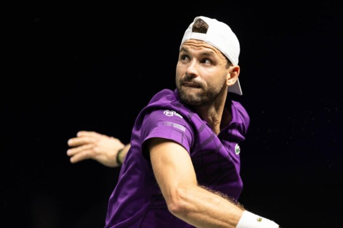 DIMITROV-SE-VRATIO-POBEDOM-Bugarin-prvi-put-na-terenu-posle.jpg DIMITROV SE VRATIO POBEDOM: Bugarin prvi put na terenu posle užasne povrede na Vimbldonu