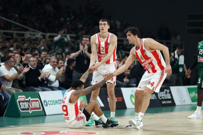 Nikola Kalinić i Dvejn Vašington