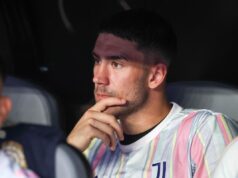 ŽENE SU ODLEPILE NA OVU FOTKU DUŠANA VLAHOVIĆA! Fudbaler Juventusa pozirao ispred foto-aparata, devojke zapalile Instagram komentarima i lajkovima! (FOTOI profimedia-0991373775.jpg