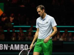 NEĆU U PENZIJU, TREBA MI JOŠ NOVCA! Medvedev doživeo šokantan poraz, pa pričao o završetku karijere NEĆU U PENZIJU, TREBA MI JOŠ NOVCA! Medvedev doživeo šokantan poraz, pa pričao o završetku karijere