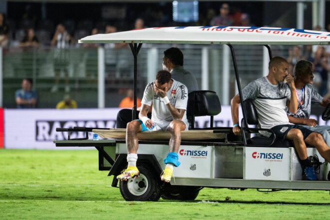 NEJMAR-PLAKAO-KAO-DETE-Tuzna-scena-u-Brazilu-Slavni-fudbaler.jpg WJaXA5wl