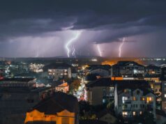 GROM UDARIO U AVION SA TENISERIMA: Zverev otkrio detalje drame na nebu tokom leta za Pariz GROM UDARIO U AVION SA TENISERIMA: Zverev otkrio detalje drame na nebu tokom leta za Pariz