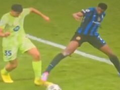 DA LI JE BARSA ŽESTOKO OŠTEĆENA?! Pogledajte sporan detalj zbog kog Katalonci KIPTE OD BESA! VlG6Dq98
