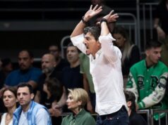 Panatinaikos doživeo bolan poraz od Olimpijakosa, kontroverzni Grk žestoko udario po Srbinu nJXvyL48