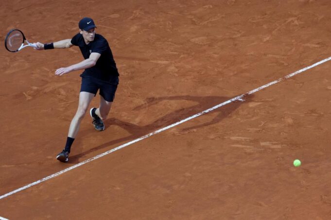 SINER BEZ MILOSTI DO POLUFINALA RIMA: Prvi teniser sveta Rudu prepustio samo gem