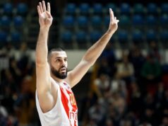 RASTANAK POSLE 14 GODINA Zvezda se oprostila od Lazića: Simbol uspona, rekorder… ZVEZDA-VIRTUS_64kkcz.JPG