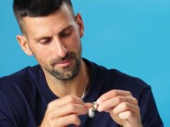 ĐOKOVIĆ OTKRIO TAJNU DVE OGRLICE KOJE UVEK NOSI: Jednu otvara svaki dan jer mu je neprocenjiva ĐOKOVIĆ OTKRIO TAJNU DVE OGRLICE KOJE UVEK NOSI: Jednu otvara svaki dan jer mu je neprocenjiva