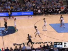 JOKIĆ POGODIO TROJKU SA POLA TERENA! Čudesnim potezom uz zvuk sirene naterao američkog komentatora da progovori srpski! Nikola Jokić