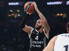 VAŠINGTON SE OGLASIO I NA SRPSKOM POSLAO PORUKU GROBARIMA! Evo šta je imao da im poruči dok svi bruje o njegovom odlasku iz Partizana! Dvejn Vašington KK Partizan