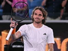 CICIPAS ŠOKIRAO PRIZNANJEM! OTKRIO JE KAKO GA FEDERER I NADAL NATERALI DA PIJE! Tu noć neće nikada zaboraviti – prava ludnica je nastala kada se popeo na sto! CICIPAS ŠOKIRAO PRIZNANJEM! OTKRIO JE KAKO GA FEDERER I NADAL NATERALI DA PIJE! Tu noć neće nikada zaboraviti - prava ludnica je nastala kada se popeo na sto!
