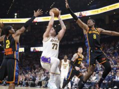DONČIĆ UNIŠTIO LIDERA NBA: Jokićev najveći rival za titulu MVP neprimetan protiv Lejkersa oJwnoVLl