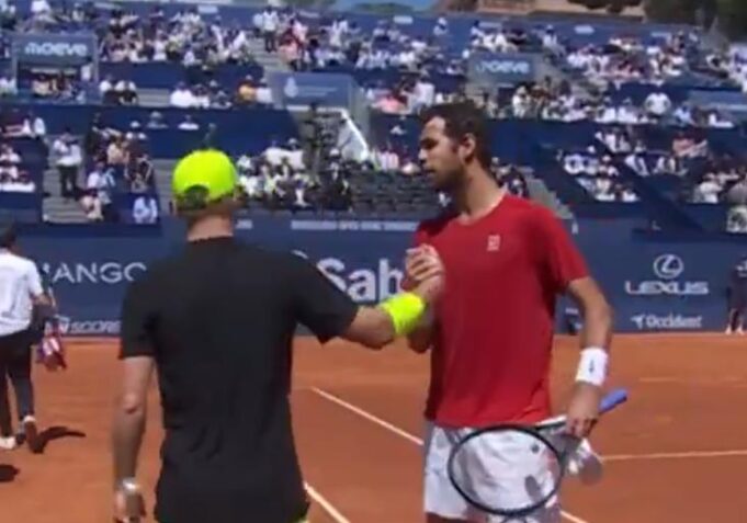 ŽESTOKA RASPRAVA RUSA I ŠPANCA! Nakon meča se razmahali rukama, sve se završilo jednim gestom