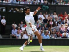 NOVAK DANAS IZLAZI NA TEREN! PROTIV ITALIJANA JURI PLASMAN U POLUFINALE VIMBLDONA! Ostala su mu još tri stepenika do 25. GS TITULE, evo gde gledati današnji meč NOVAK DANAS IZLAZI NA TEREN! PROTIV ITALIJANA JURI PLASMAN U POLUFINALE VIMBLDONA! Ostala su mu još tri stepenika do 25. GS TITULE, evo gde gledati današnji meč