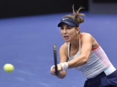 IZGUBILA PRVI SET, PA POSLE PREOKRETA POBEDILA MUHOVU! Benčič se plasirala u polufinale turnira u Tokiju IZGUBILA PRVI SET, PA POSLE PREOKRETA POBEDILA MUHOVU! Benčič se plasirala u polufinale turnira u Tokiju