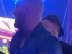 ŽESTOK SKANDAL U DUBAIJU! Čovek iz publike nasrnuo na Mekgregora – nastao opšti haos! Isplivao snimak incidenta! (FOTO) RJzag6Ol
