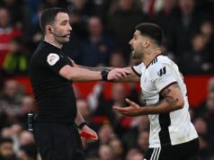 SKANDAL VEKA U HUMSKOJ: Englez kojeg je Aleksandar Mitrović hteo da bije iz VAR sobe dosudio penal Škotima Detalj sa utakmice Partizan - Hibernijan