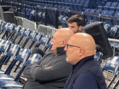 ĐORĐEVIĆ UČIO OD ŽELJKA OBRADOVIĆA: Sale sa sveskom i olovkom pratio poslednji trening Partizana pred večiti derbi i zapisivao Žocove akcije Gep1yDq8