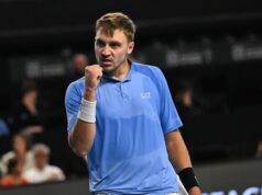 SENZACIJA U MARSEJU! VELIKI DAN ZA SRPSKI TENIS: Hamad Međedović odigrao MEČ KARIJERE, razbio Medvedeva i plasirao se u borbu za trofej SENZACIJA U MARSEJU! VELIKI DAN ZA SRPSKI TENIS: Hamad Međedović odigrao MEČ KARIJERE, razbio Medvedeva i plasirao se u borbu za trofej