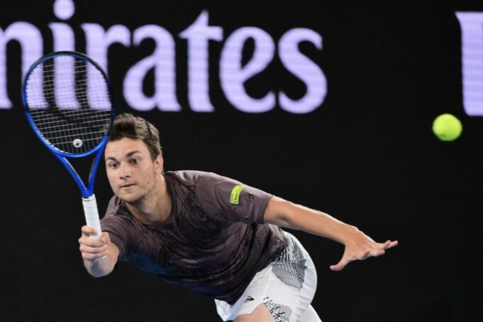 KRAJ ZA KECMANOVIĆA VEĆ NA STARTU INDIJAN VELSA! Srbin krenuo odlično, pa stao i izgubio!