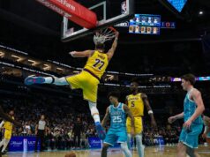 NOVI ŠOU NESTVARNOG LUKE DONČIĆA! Zakucavanje za TV špice, lud koš preko celog terena i još jedna partija za prepričavanje! (FOTO) Luka Dončić