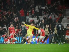 FUDBALSKA LUDNICA KAKVA SE NE PAMTI! Pogledajte kako je golman Benfike u poslednjoj sekundi postigao gol za prolaz dalje! (FOTO) PAOK