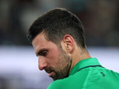 NOVAK ĐOKOVIĆ POVRAĆAO NA TERENU! MUČNE SCENE U MELBURNU: Srbin prošao kroz pravu dramu, pa osvojio set! NOVAK ĐOKOVIĆ POVRAĆAO NA TERENU! MUČNE SCENE U MELBURNU: Srbin prošao kroz pravu dramu, pa osvojio set!