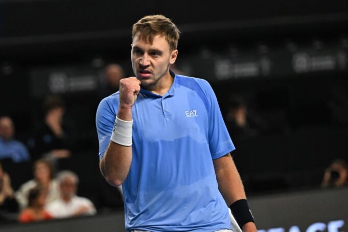 SENZACIJA U MARSEJU! VELIKI DAN ZA SRPSKI TENIS: Hamad Međedović odigrao MEČ KARIJERE, razbio Medvedeva i plasirao se u borbu za trofej