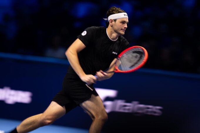 ČETVRTI TENISER SVETA SLAVIO PRED SVOJOM PUBLIKOM: Fric i Menšik u osmini finala Majamija