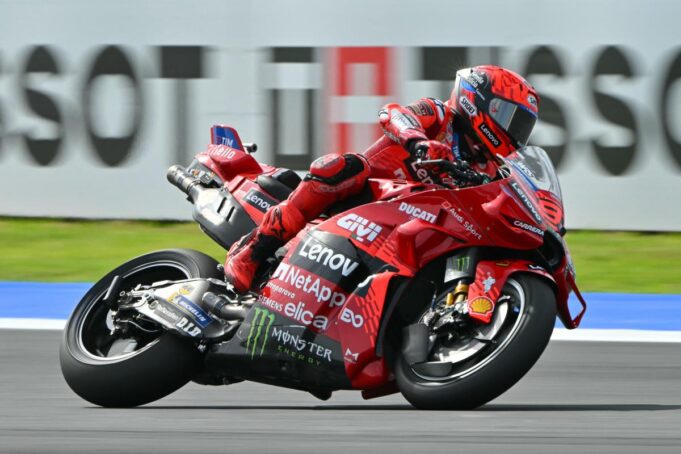 KRAJ-SEZONE-ZA-MARKA-MARKEZA-Medicinski-tim-potvrdio-lose-vesti.jpg Moto Gp