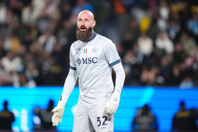 SRPSKI-GOLMAN-PROPUSTA-KLJUCNI-MEC-U-LIGI-SAMPIONA-Napoli-ostao.jpg Vanja Milinković-Savić Liga šampiona