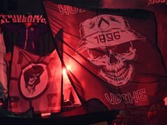 HOROR SCENE U ITALIJI, SEVALI NOŽEVI I PALICE! Huligani Udinezea upali u voz i napravili ogroman haos – nastala je žestoka makljaža, ima teže povređenih! xe4G4DBJ