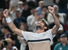 Valentin Vašero Masters Pariz | SportArena.rs DOŠAO U ŠANGAJ KAO TOTALNI AUTSAJDER, PA NAPRAVIO NEVIĐENO ČUDO! Srušio velikog Novaka Đokovića, pa podigao najvredniji trofej u karijeri!