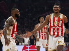 ZAJEDNO MOŽEMO DA POBEDIMO SVAKOGA! Zvezda se pohvalila posetom u duplom kolu evrolige: U tri dana gledalo nas je… Saša Obradović na utakmici protiv Žalgirisa