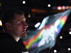 Jokić o ljubavi prema konjima Nikola Jokić na meču Denver - Orlando