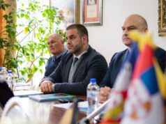 SVE JE SPREMNO ZA SPEKTAKL! Održan žreb za tradicionalni zimski turnir Čukarica! Đorđe Bulić poslao jasnu poruku: Sport može da spaja ljude i bude više od igre! Trofej Čukarice 4.jpg
